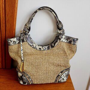 NATURALIZER SNAKESKIN PRINT CROCHET IMITATION TAN AND METALLIC THREAD BOHO STYLE